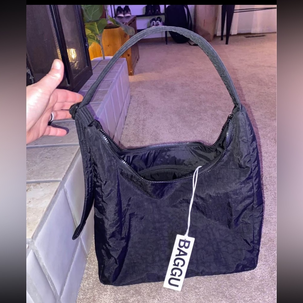 BAGGU Black Nylon Shoulder bag NWT